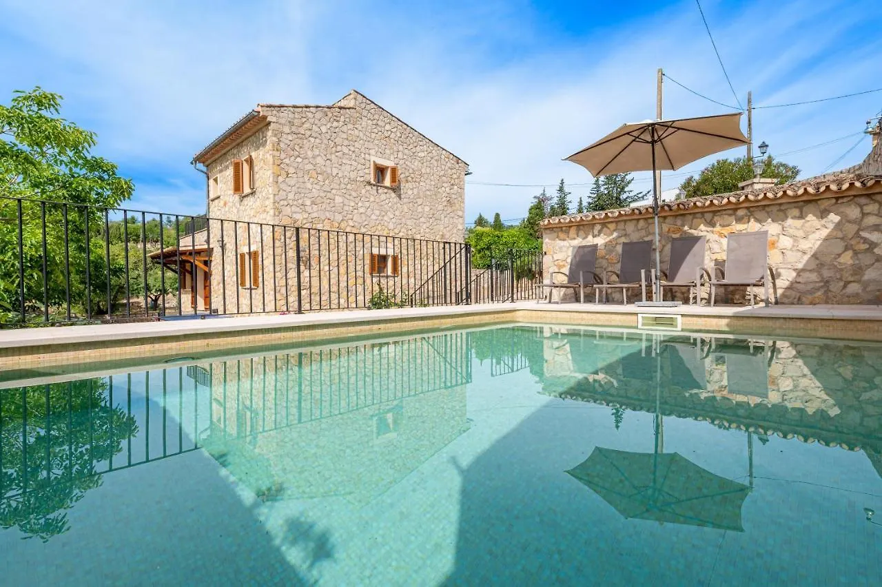 Son Sant Joan Villa Alaró Spanje